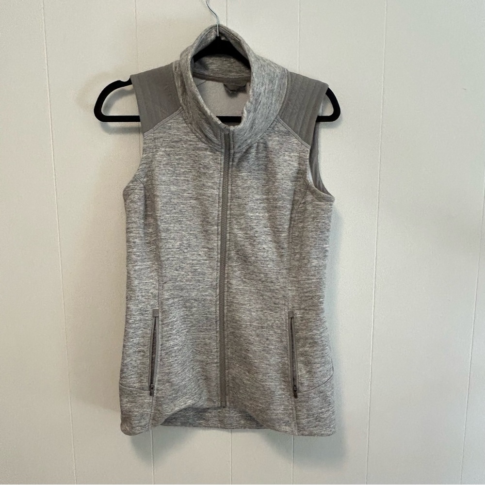 Like New Athleta Heather Gray Sleeveless Vest